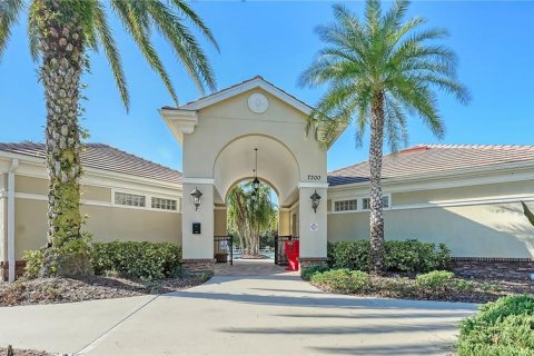House in Lakewood Ranch, Florida 2 bedrooms, 184.78 sq.m. № 1634364 - photo 27