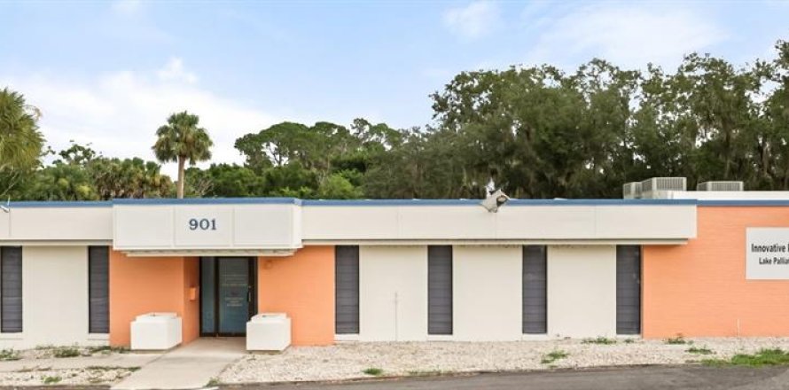 Propiedad comercial en Eustis, Florida 433.39 m2 № 2221028