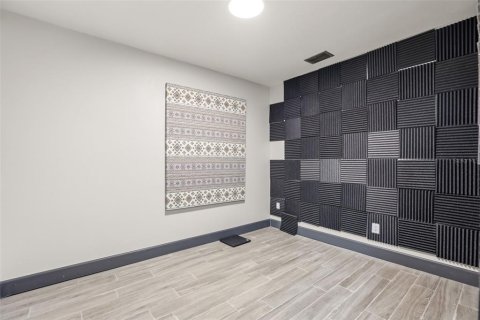 Propiedad comercial en venta en Eustis, Florida, 433.39 m2 № 2221028 - foto 30