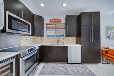 Casa en venta en Homestead, Florida, 4 dormitorios, 163.69 m2 № 2027190 - foto 7