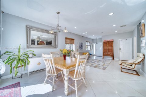 Casa en venta en Homestead, Florida, 4 dormitorios, 163.69 m2 № 2027190 - foto 8