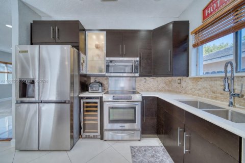 Casa en venta en Homestead, Florida, 4 dormitorios, 163.69 m2 № 2027190 - foto 6