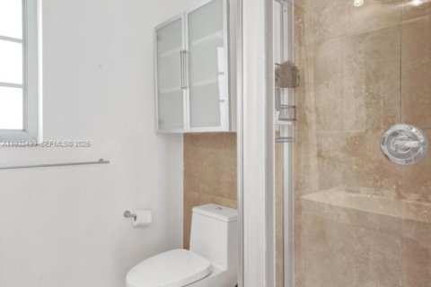 Снять в аренду кондоминиум в Майами-Бич, Флорида 2 спальни, 79.62м2, № 1990876 - фото 11
