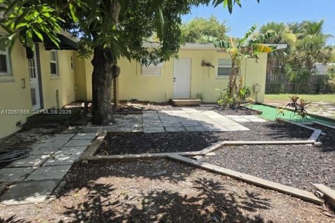 Villa ou maison à louer à Stuart, Floride: 4 chambres, 139.35 m2 № 2293165 - photo 13