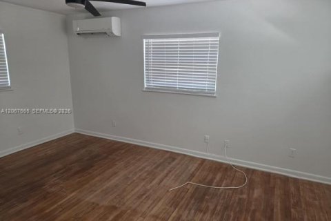 Villa ou maison à louer à Stuart, Floride: 4 chambres, 139.35 m2 № 2293165 - photo 10