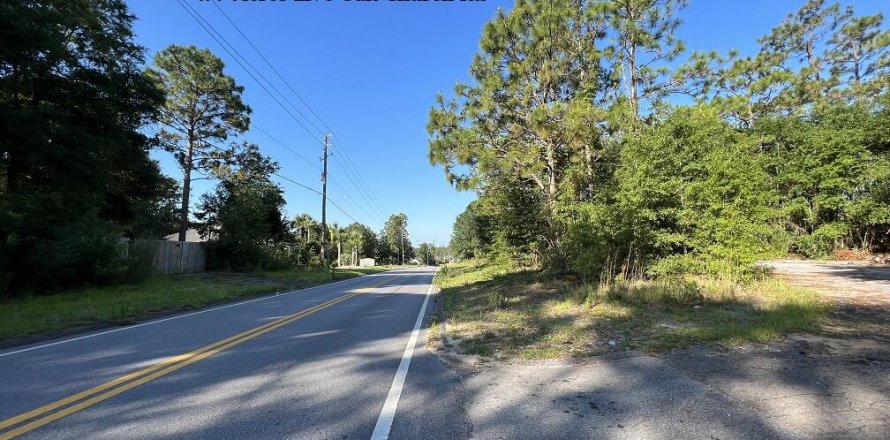 Land in Crestview, Florida № 558444