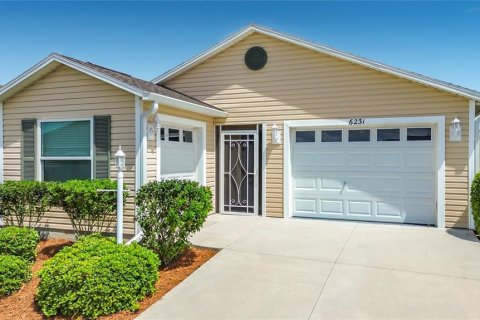 Casa en The Villages, Florida 3 dormitorios, 132.48 m2 № 2129703