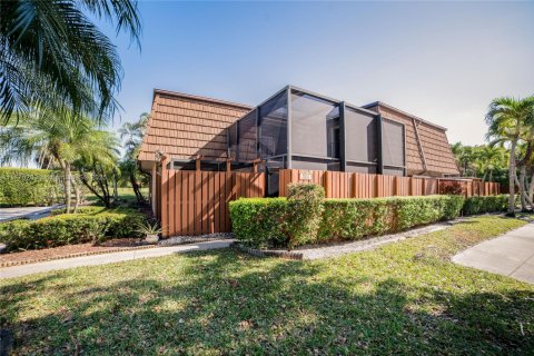 Townhouse in Davie, Florida 3 bedrooms, 138.24 sq.m. № 1695546 - photo 1
