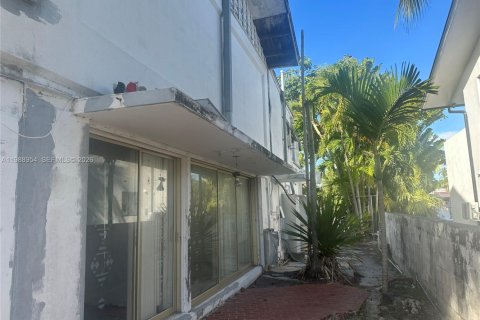 Купить виллу или дом в Норт-Майами, Флорида 4 спальни, 463.02м2, № 2050755 - фото 2