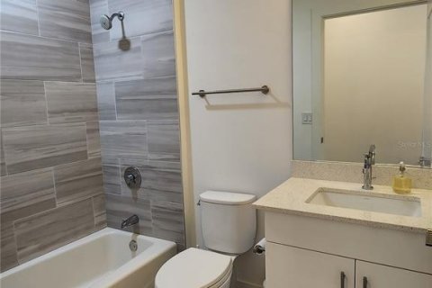 Купить кондоминиум в Сарасота, Флорида 4 комнаты, 79.71м2, № 1886684 - фото 24