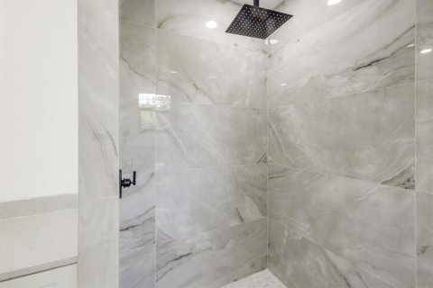 Casa en venta en Port Charlotte, Florida, 4 dormitorios, 215.35 m2 № 2201709 - foto 20