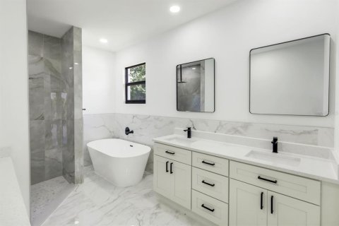 Casa en venta en Port Charlotte, Florida, 4 dormitorios, 215.35 m2 № 2201709 - foto 19