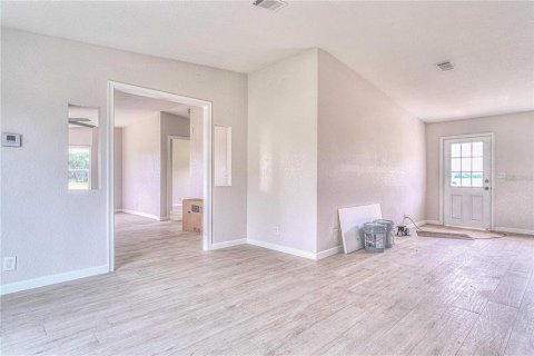 Apartamento en alquiler en Center Hill, Florida, 3 dormitorios, 161.28 m2 № 1915442 - foto 6