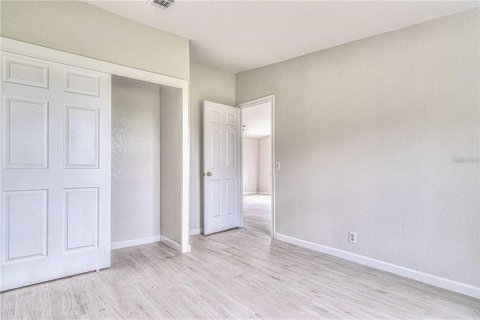 Apartamento en alquiler en Center Hill, Florida, 3 dormitorios, 161.28 m2 № 1915442 - foto 22