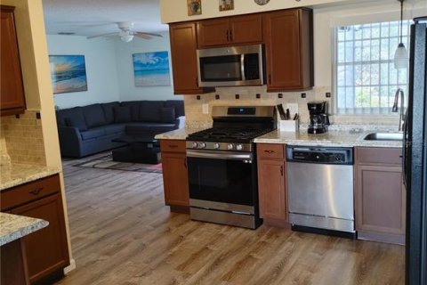 House in Kissimmee, Florida 4 bedrooms, 148.83 sq.m. № 1808349 - photo 21