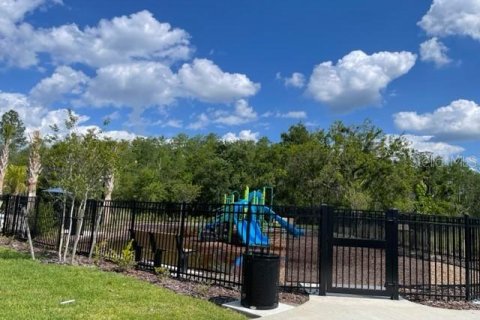Townhouse in Kissimmee, Florida 2 bedrooms, 110.27 sq.m. № 2225910 - photo 17