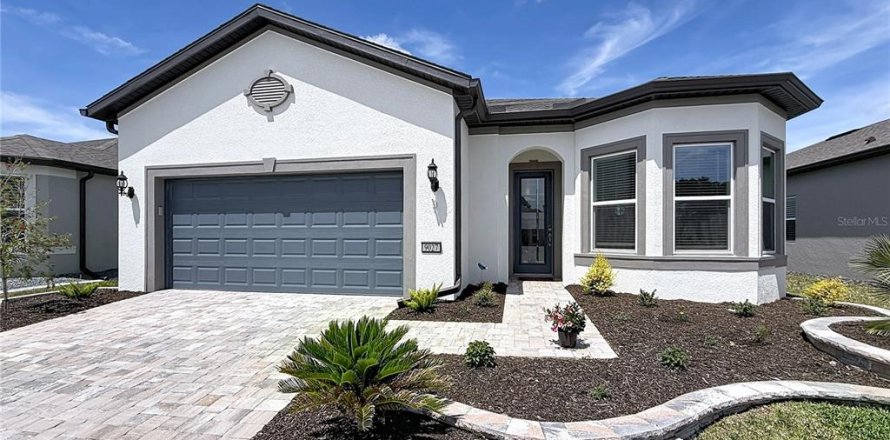 House in Ocala, Florida 2 bedrooms, 183.57 sq.m. № 2122307
