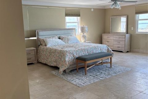 Condominio en alquiler en Clearwater, Florida, 4 dormitorios, 294.22 m2 № 2266602 - foto 28