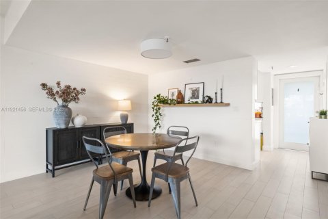 Снять в аренду кондоминиум в Санни-Айлс-Бич, Флорида 3 спальни, 220.18м2, № 1984106 - фото 11