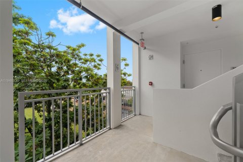 Apartment in Miami, Florida 37.16 sq.m. № 2002606 - photo 10