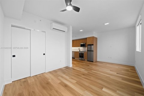 Apartment in Miami, Florida 37.16 sq.m. № 2002606 - photo 18