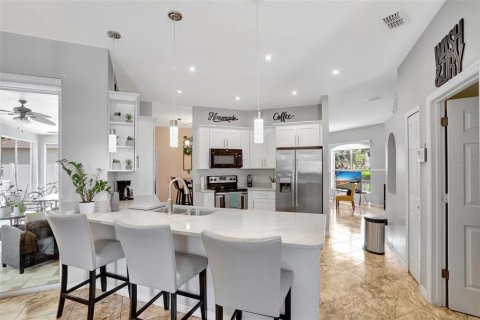 Villa ou maison à vendre à Kissimmee, Floride: 3 chambres, 172.33 m2 № 1803871 - photo 17
