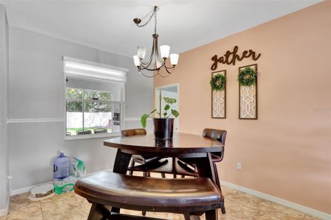 Villa ou maison à vendre à Kissimmee, Floride: 3 chambres, 172.33 m2 № 1803871 - photo 23