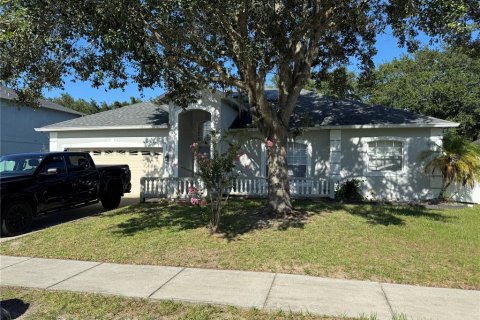 Villa ou maison à vendre à Kissimmee, Floride: 3 chambres, 172.33 m2 № 1803871 - photo 1