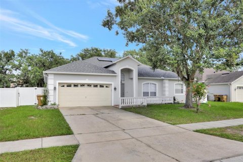 Villa ou maison à vendre à Kissimmee, Floride: 3 chambres, 172.33 m2 № 1803871 - photo 11