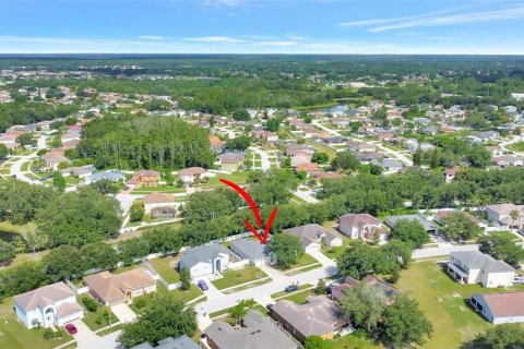 Villa ou maison à vendre à Kissimmee, Floride: 3 chambres, 172.33 m2 № 1803871 - photo 10