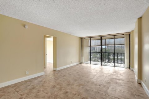 Copropriété à louer à Boca Raton, Floride: 2 chambres, 93.83 m2 № 2252010 - photo 13