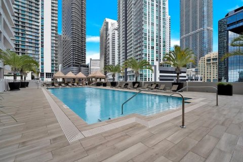 Condominio en alquiler en Miami, Florida, 2 dormitorios, 95.04 m2 № 1926458 - foto 2