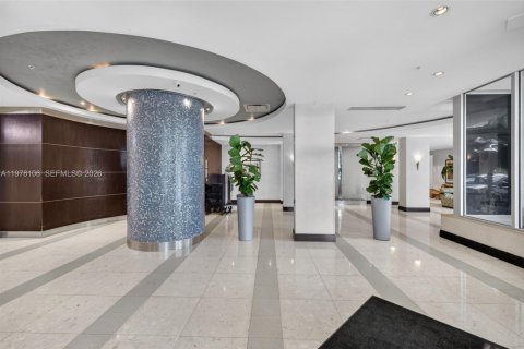 Condo in Hollywood, Florida, 1 bedroom  № 2042456 - photo 4