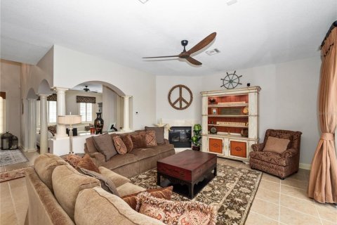 Villa ou maison à vendre à Four Corners, Floride: 4 chambres, 450.3 m2 № 1916041 - photo 2