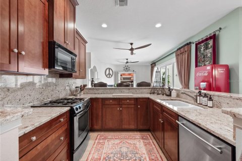 Casa en venta en Four Corners, Florida, 4 dormitorios, 450.3 m2 № 1916041 - foto 14
