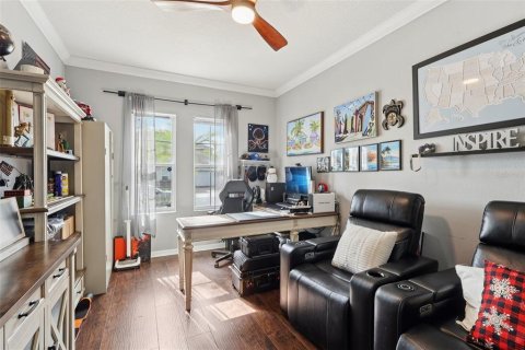 House in Orlando, Florida 4 bedrooms, 353.68 sq.m. № 2239816 - photo 20