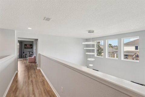 House in Orlando, Florida 4 bedrooms, 353.68 sq.m. № 2239816 - photo 30