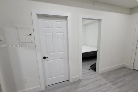 Copropriété à louer à Miami, Floride: 2 chambres № 2044352 - photo 7