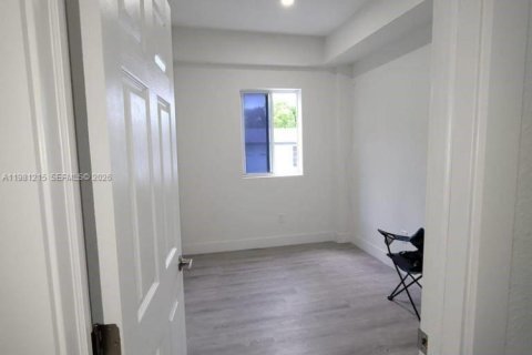 Copropriété à louer à Miami, Floride: 2 chambres № 2044352 - photo 8