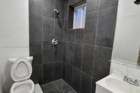 Copropriété à louer à Miami, Floride: 2 chambres № 2044352 - photo 9