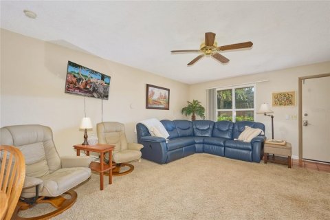 Condominio en venta en River Ranch, Florida, 1 dormitorio, 44.69 m2 № 2102160 - foto 4