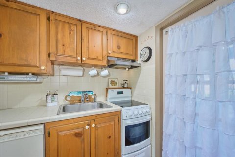 Condominio en venta en River Ranch, Florida, 1 dormitorio, 44.69 m2 № 2102160 - foto 9