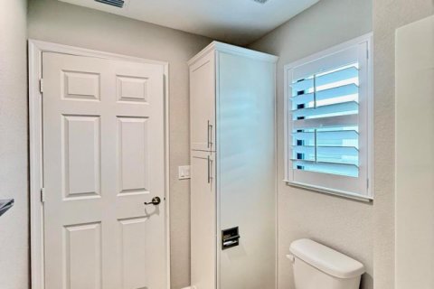 House in St. Lucie, Florida 3 bedrooms, 169.18 sq.m. № 2185040 - photo 17