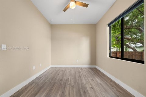 Casa en venta en Hallandale Beach, Florida, 3 dormitorios, 148.64 m2 № 2378870 - foto 22