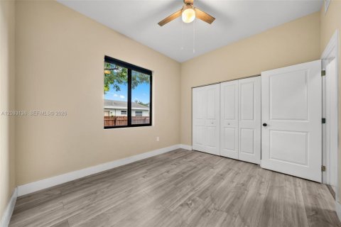 Casa en venta en Hallandale Beach, Florida, 3 dormitorios, 148.64 m2 № 2378870 - foto 21