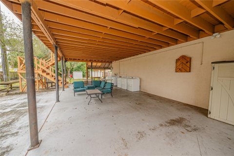 Casa en venta en Fort Lauderdale, Florida, 4 dormitorios, 573.02 m2 № 1730755 - foto 9