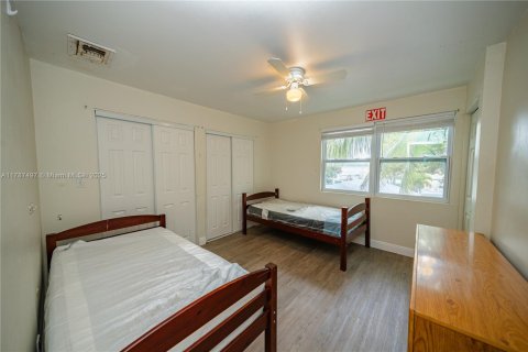 Casa en venta en Fort Lauderdale, Florida, 4 dormitorios, 573.02 m2 № 1730755 - foto 20