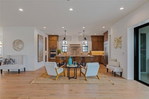 Casa en venta en Saint Petersburg, Florida, 4 dormitorios, 341.23 m2 № 2204278 - foto 16