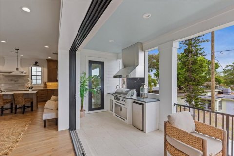 Casa en venta en Saint Petersburg, Florida, 4 dormitorios, 341.23 m2 № 2204278 - foto 24