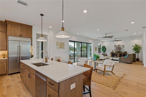 Casa en venta en Saint Petersburg, Florida, 4 dormitorios, 341.23 m2 № 2204278 - foto 27